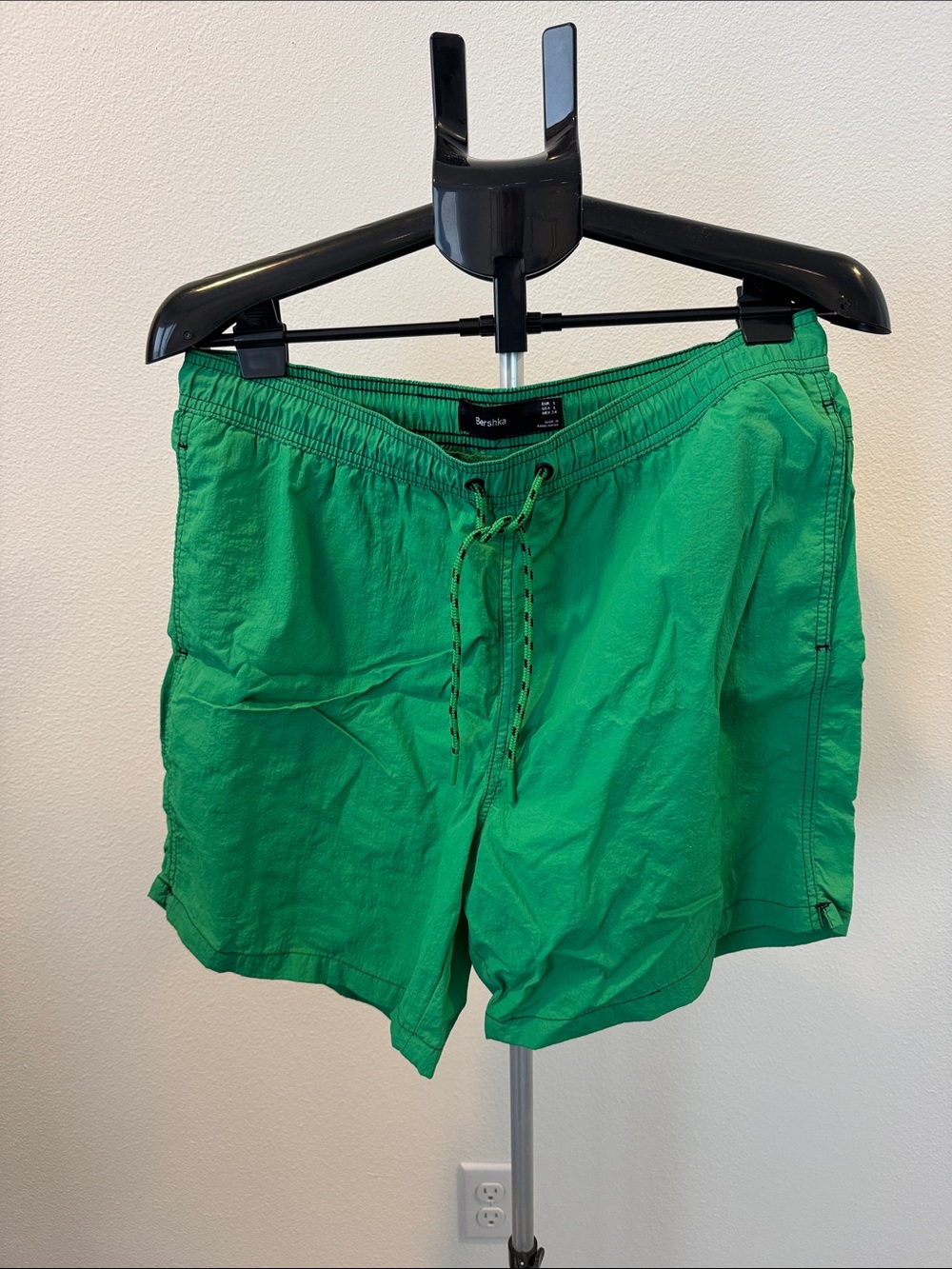 Green Drawstring Shorts - Casual Everyday Comfort
